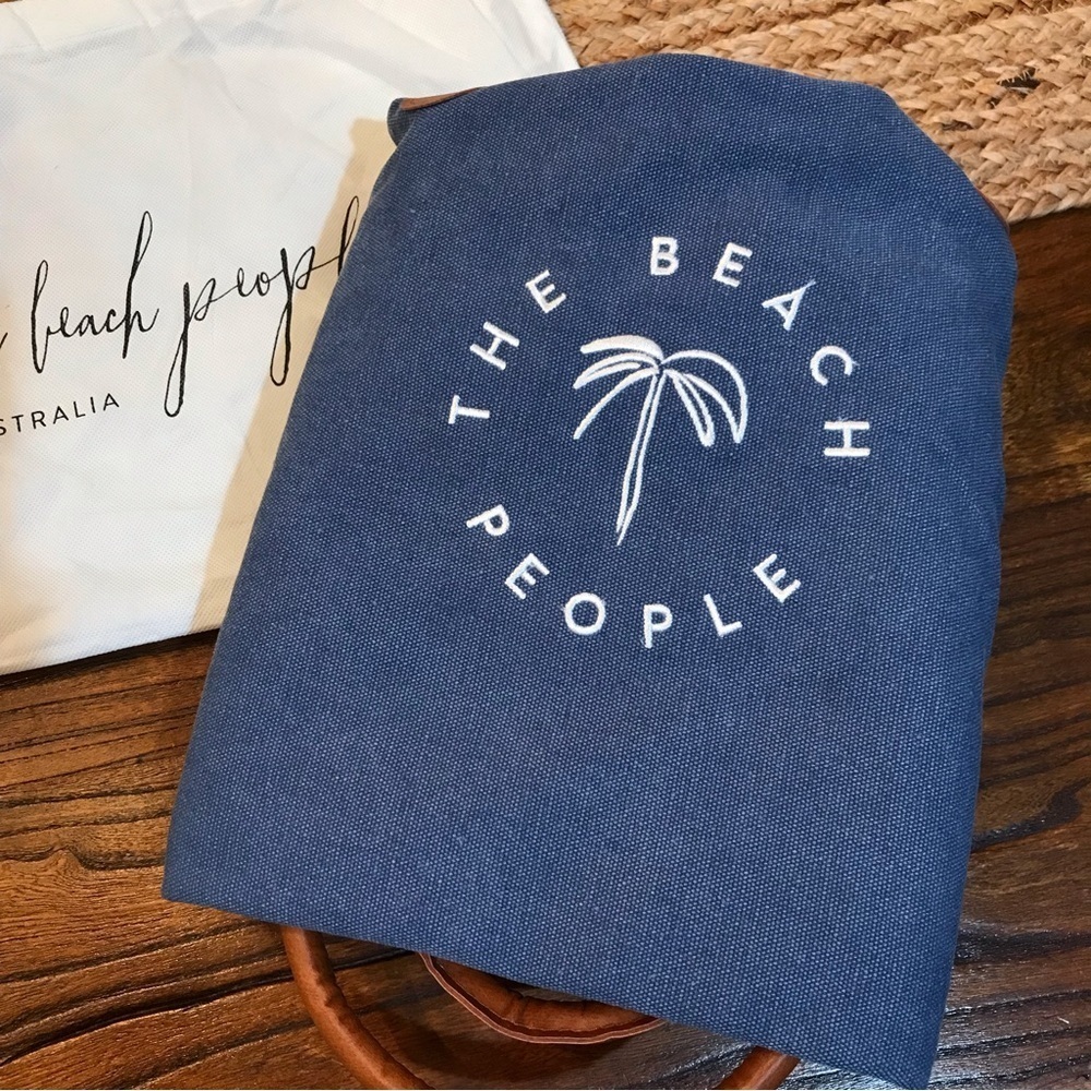 🏝THE BEACH PEOPLE Weekender/Beach Bag - Picture 2 of 11